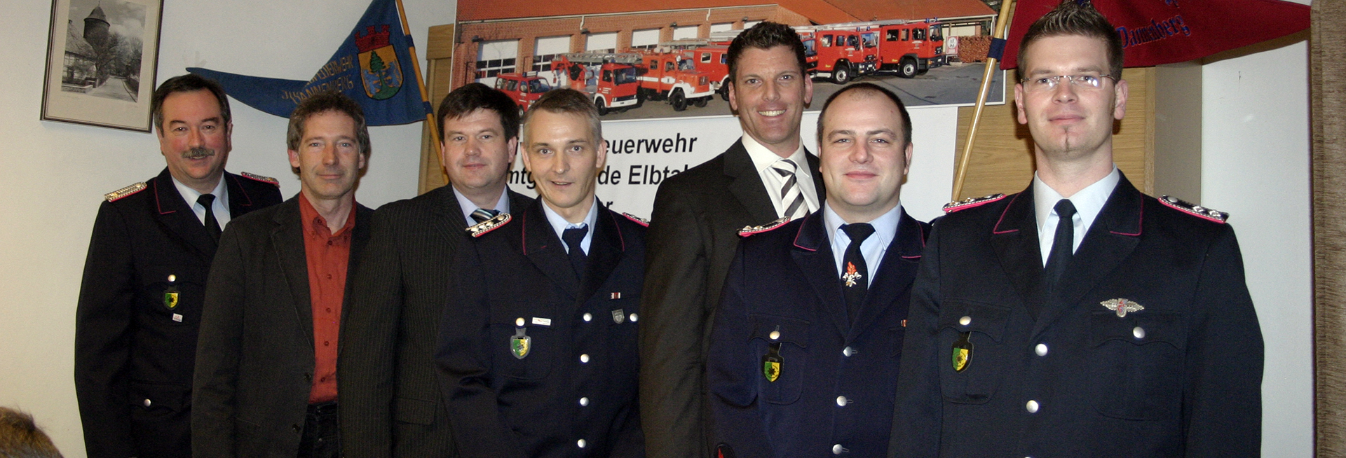 Gründungsvorstand von links nach rechts: Schatzmeister Matthias Hanelt, Beisitzer Thomas Strache, Beisitzer Sven Stoedter, Vorsitzender Mirko Tügel, stellv. Vorsitzender Dr. Nils Seegebarth, Beisitzer Stefan Paweletzki, Schriftführer Mario Dabrowski Gründungsvorstand von links nach rechts: Schatzmeister Matthias Hanelt, Beisitzer Thomas Strache, Beisitzer Sven Stoedter, Vorsitzender Mirko Tügel, stellv. Vorsitzender Dr. Nils Seegebarth, Beisitzer Stefan Paweletzki, Schriftführer Mario Dabrowski